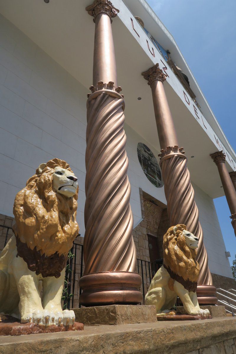 The front of La Luz Del Mundo in East Los Angeles